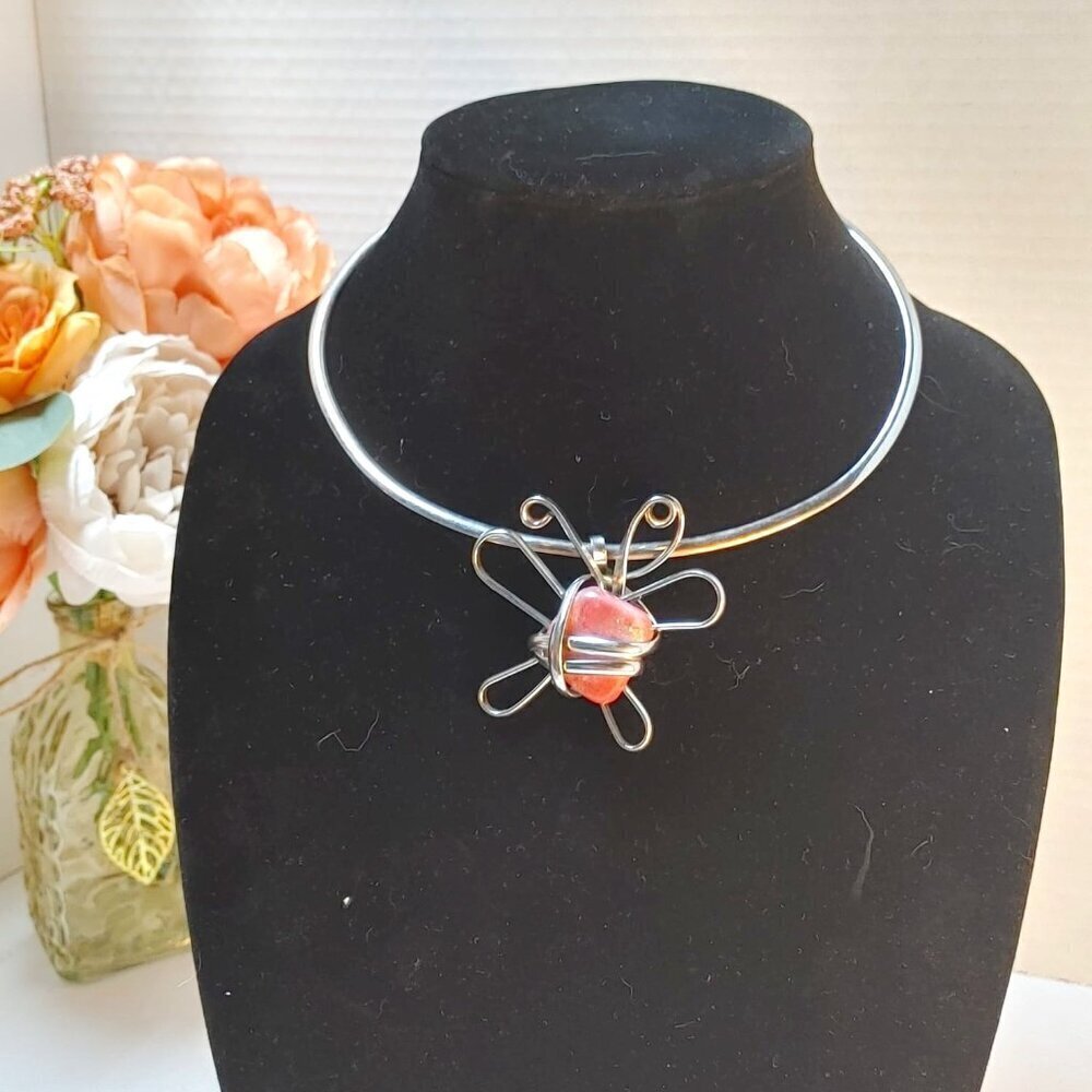 Artistic Enamel Hoop Necklace & Wrapped Pink Gemstone Pendant Butterfly